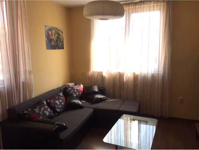 Тристаен апартамент под наем в ж.к. Младост 2, 2102985