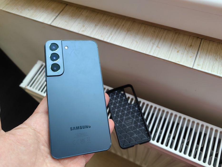 Samsung Galaxy S22 5G * accept schimburi