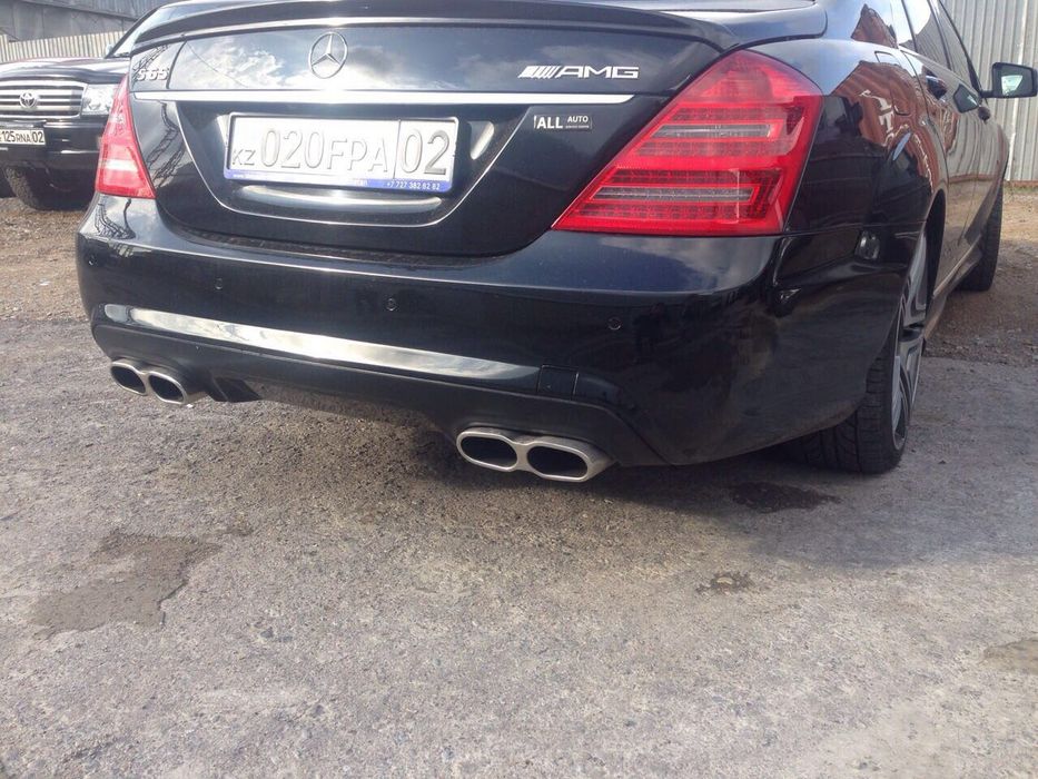 Продам бампер на Мерседес s221