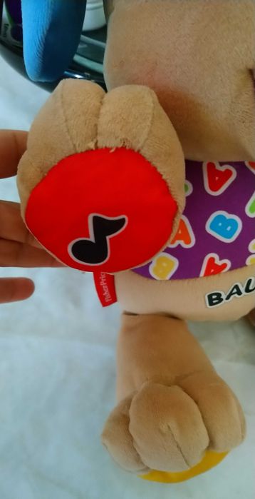 Продавам мека интерактивна играчка-кученце