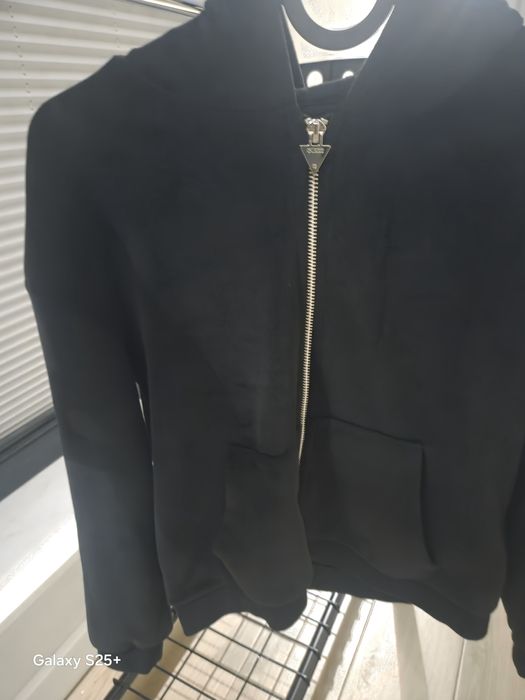 GUESS суитчър 10год.