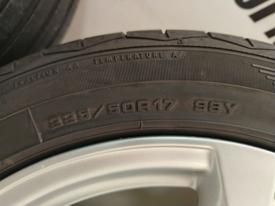 Jante Aliaj Audi A4 B8 A5 R17 225 50 Orginale Anvelope vara ET 45 7.5J