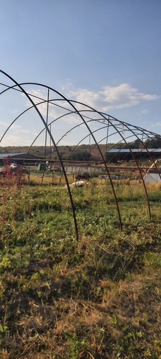 vând sau schimb cu animale solar,prasitoare ,tocatoare