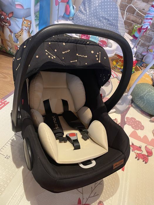 Chipolino столче-кошница за кола