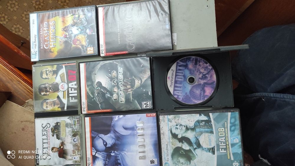 Игры на компьютер и плейстейш..