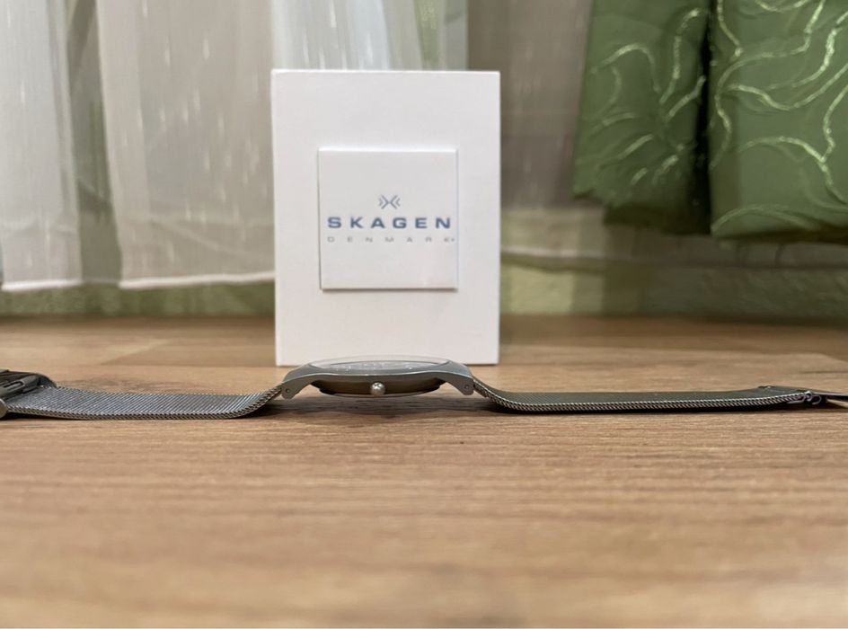 Часовник SKAGEN.