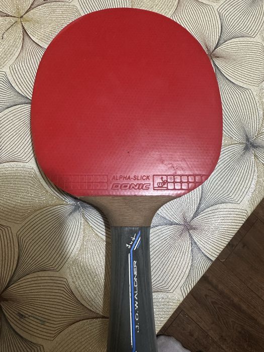 Хилка за тенис на маса • Butterfly Wakaba и Donic Waldner с гуми Alpha-Slick