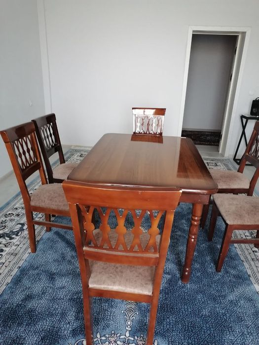 Стол ва стул срочно сотилади