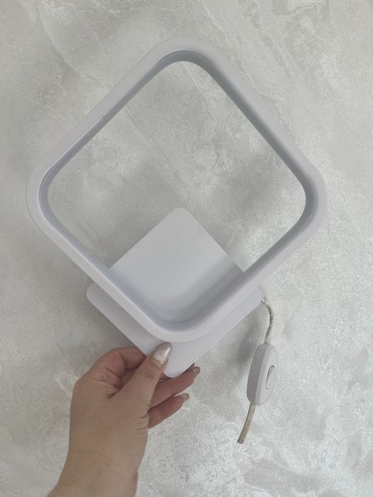 Продам бра стильный новый