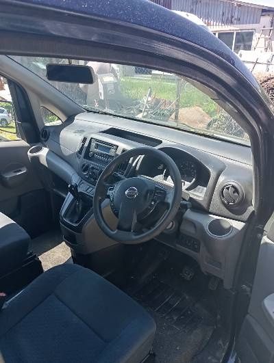 Нисан НВ200 Nissan NV200 десен волан