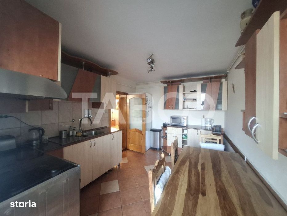 Apartament 5 camere de vanzare 138 mp utili zona Ciresica Sibiu