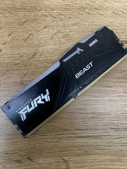 Kingston Fury DDR5 16Gb  Operativka