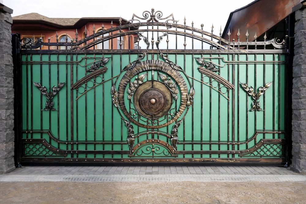 Ворота на заказ люлой сложности