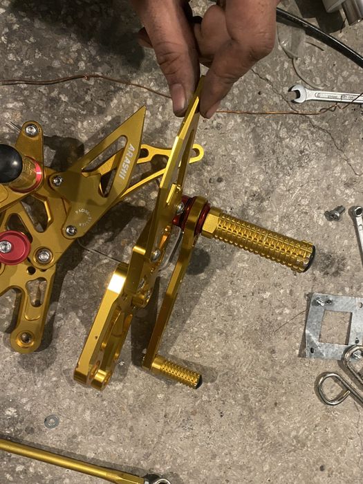 Спортни степенки Honda CBR1000RR 04-07година