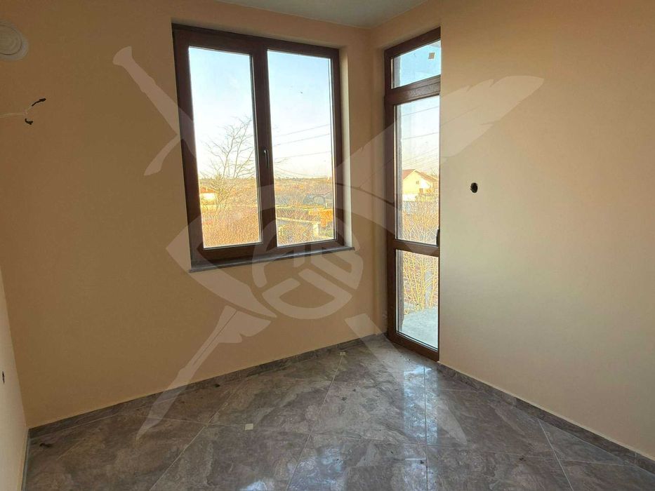 Двуетажна къща в с. Плодовитово - 100943