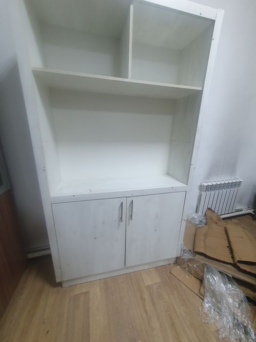 Книжные шкафы 2 шт