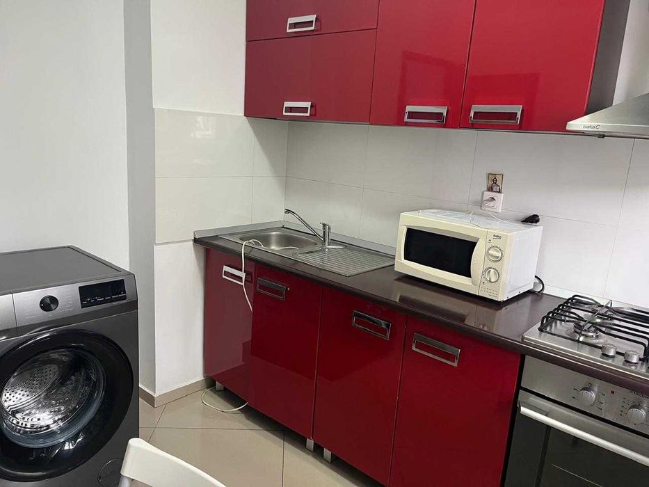 De inchiriat apartament 2 camer