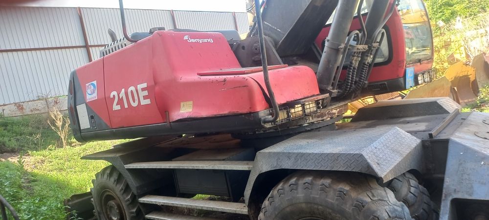 Продам эксковатор