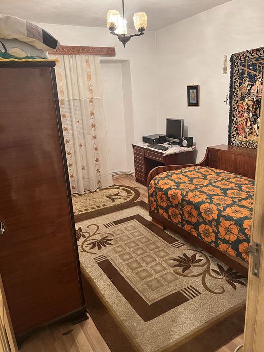 Apartament cu 3 camere  etaj1