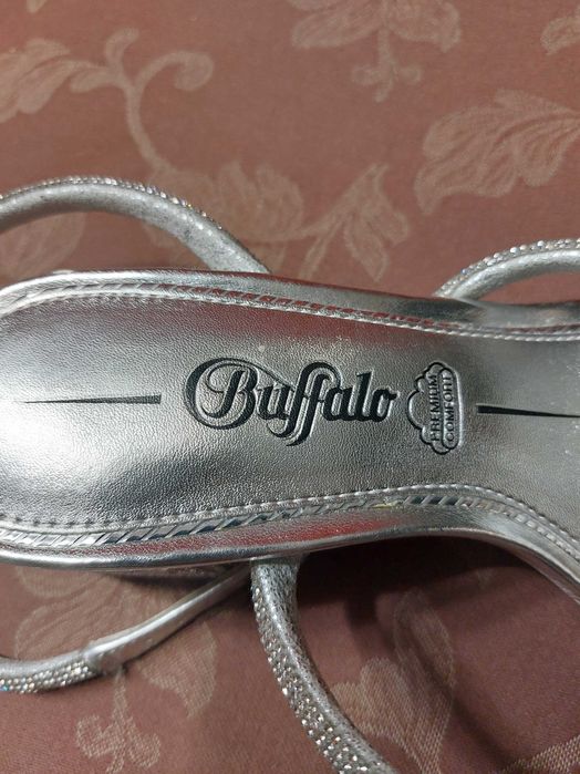 Дамски сандали Buffalo