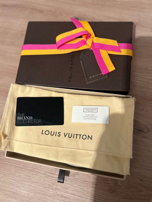 geanta Louis Vuitton