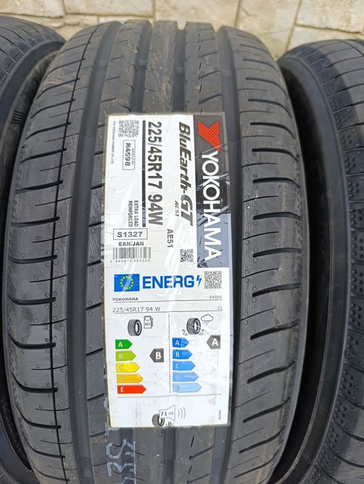 Нови летни гуми Yokohama 225/45/17 BlueEarth GT