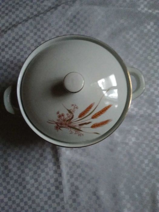 Супници порцеланови-2 бр.