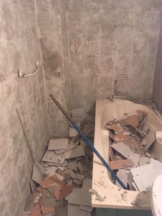 Decopertari Faianta și gresie și ridicat tot ce rezulta moluz