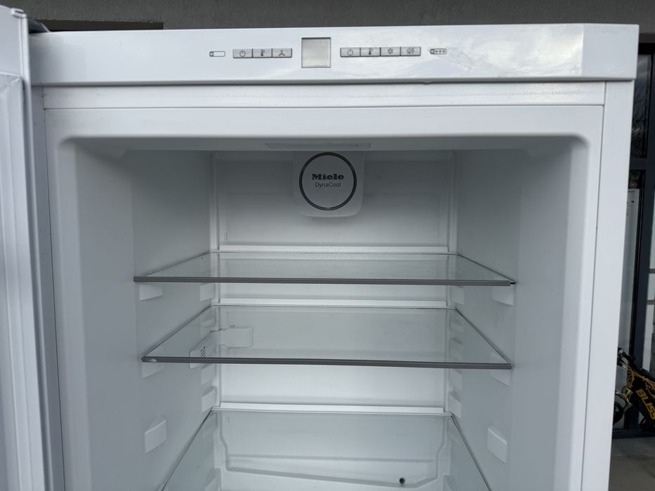 Хладилник с Фризер Миеле
