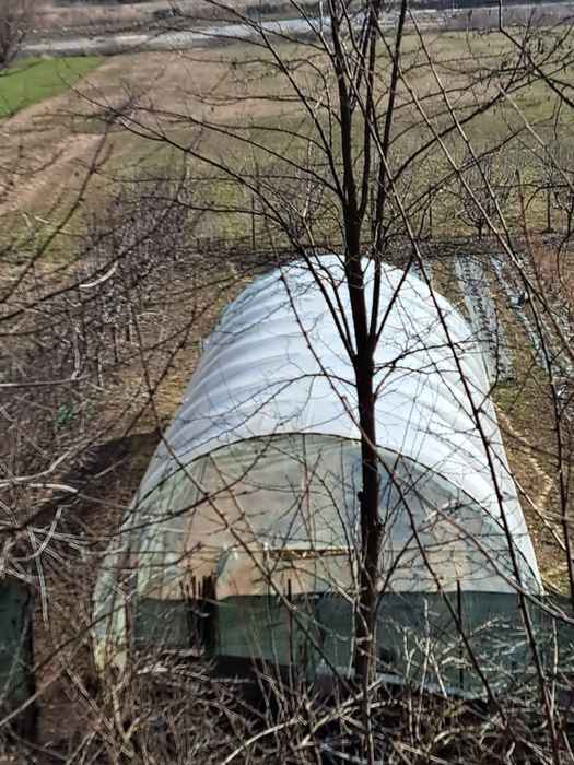 Vând solar. Lungime 18 m si lățime 6m