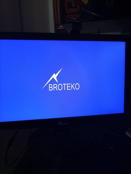 Монитор для компьютера Broteko, и шнур