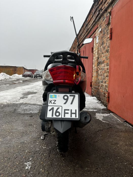 Продам скутер м8