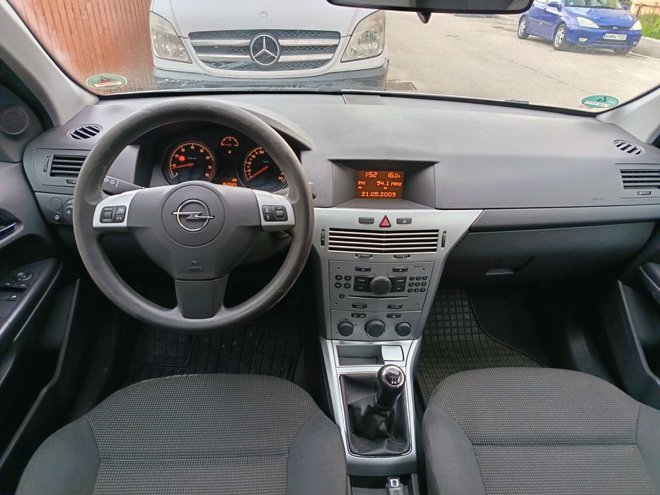 Opel Astra 1.4 benzină