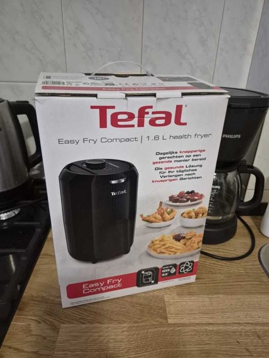 Friteuza cu aer cald Tefal Easy Fry Compact EY101815