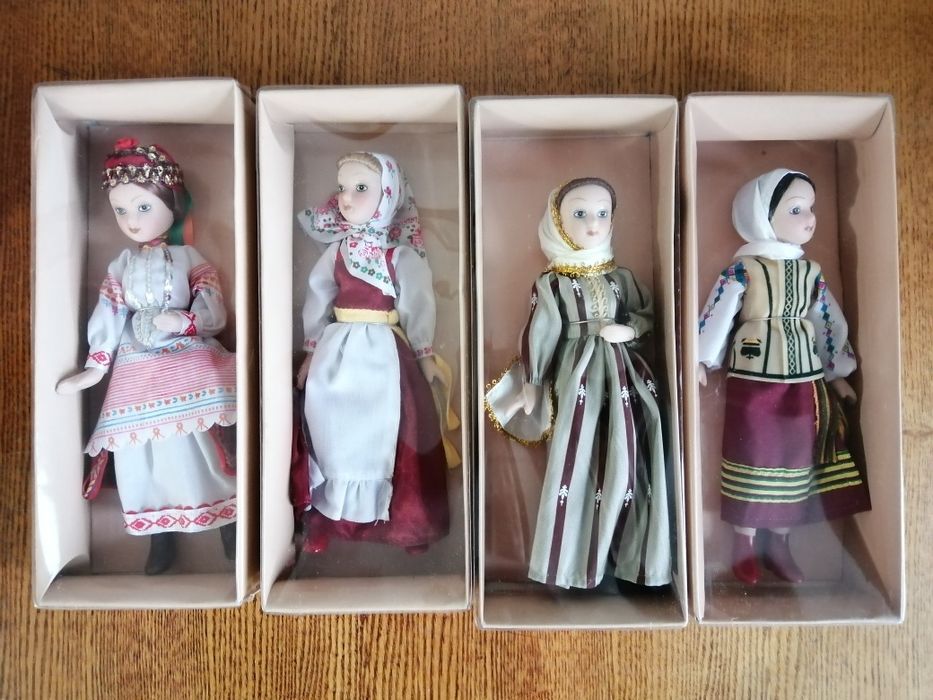 Куклы в народных костюмах