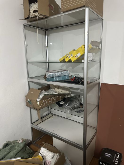 Ветрины, Шкаф стеклянный