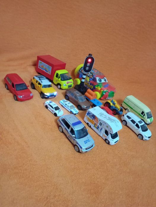 Продам игрушки отличное состояние