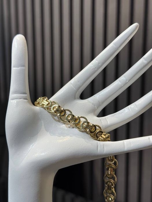 Тилла браслет 585 Proba Turkiyada ishlab chiqarilgan 
9.34 Gramm
Yangi