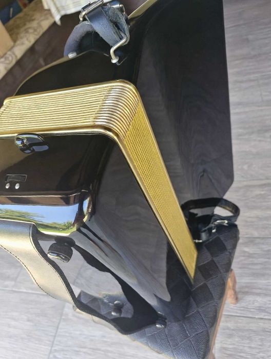 Acordeon Hohner Lucia 4 P  96 bași negru