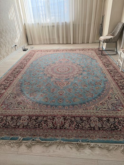 Ковер в отличном состоянии шерсть