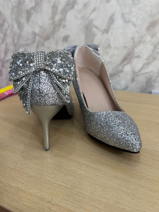 сатылады барлыгы келісіп беремін !!