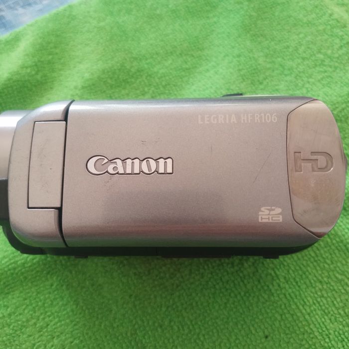 Canon Legria HF R 106