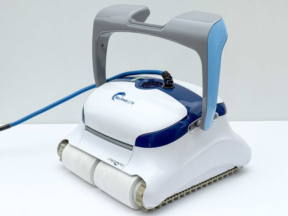 Robot curățare piscină Dolphin Maytronics Maximus X70