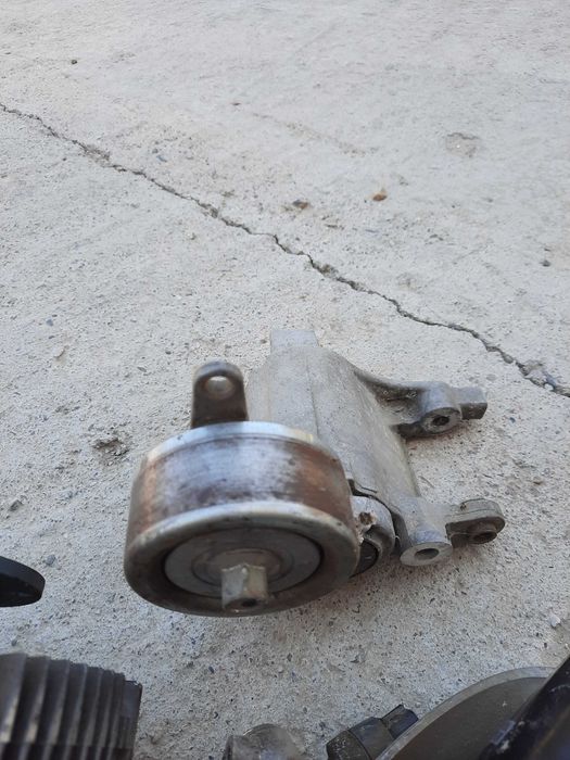 Автозапчасти разные