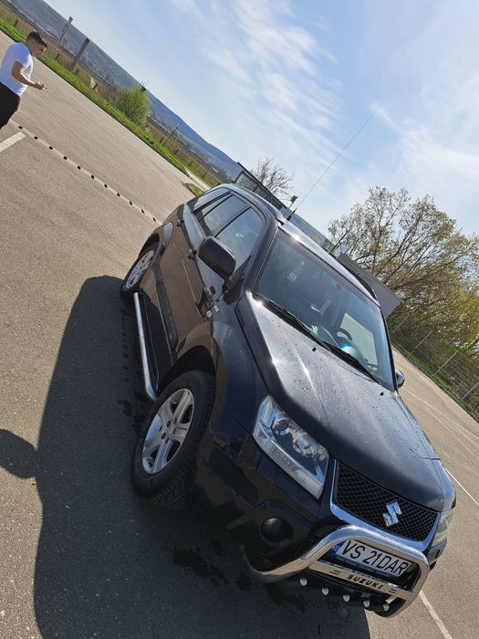 Vând  suzuki grand vitara