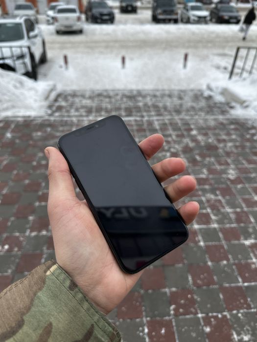 Продам iPhone 11 Pro