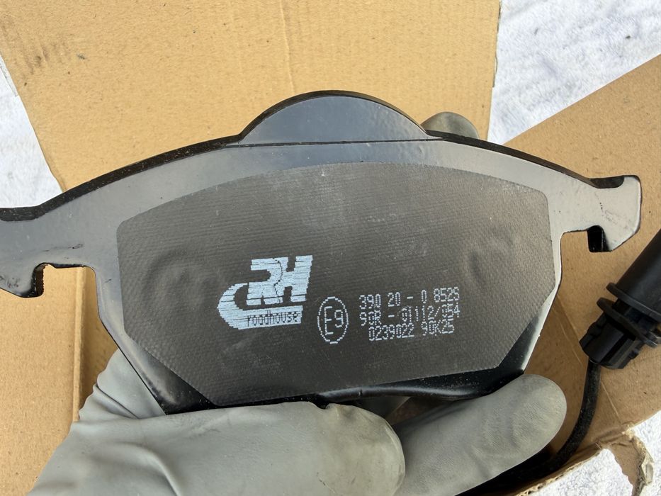 Нови предни накладки Roadhouse 2390.22 Audi A4 A6 VW Passat Skoda Superb Seat