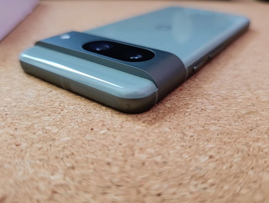 Продавам Google Pixel 8 128GB