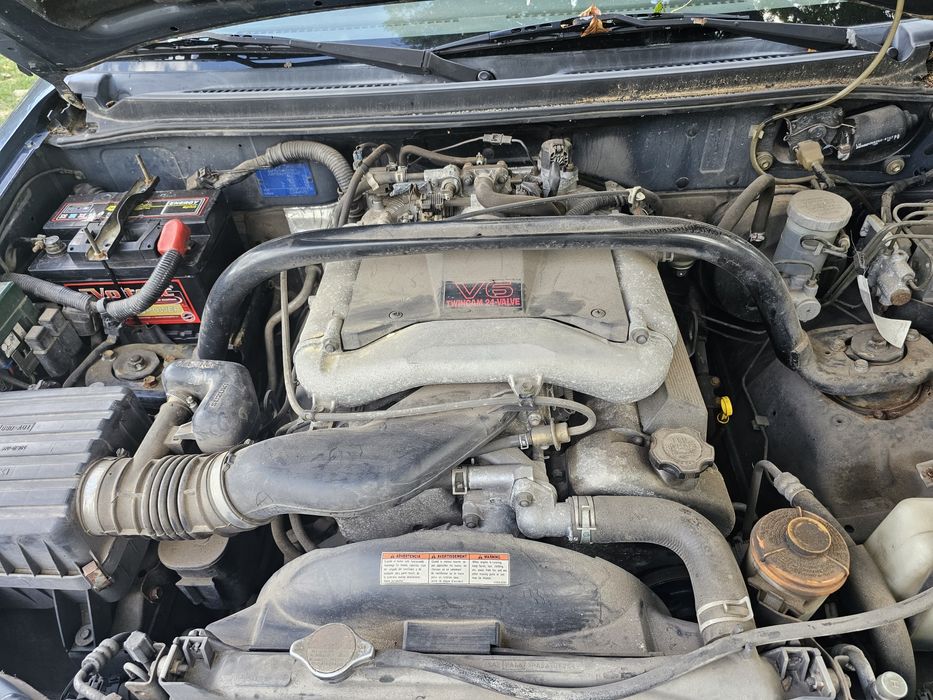 Piese Suzuki Grand Vitara 2.5/2.0 /Elemente caroserie/Transmisie