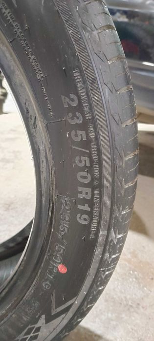 Пара шин. Новые.  235/50r19